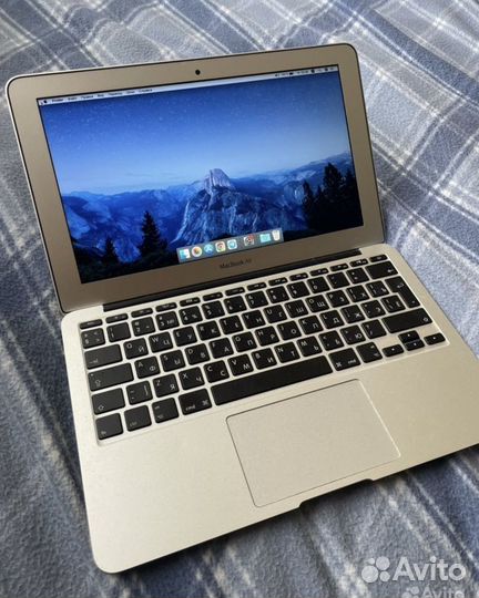 Apple MacBook Air. 11' mid 2012