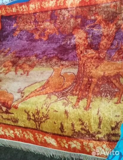 Плюшевый ковер с оленями, скатерть СССР