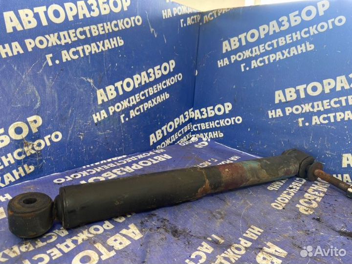 Передний амортизатор подвески. Western Star тягач