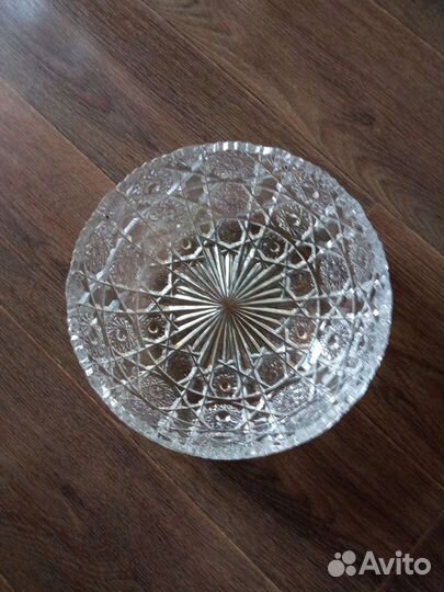 Ваза хрустальная