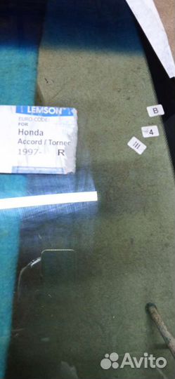 Лобовое стекло Accord 6