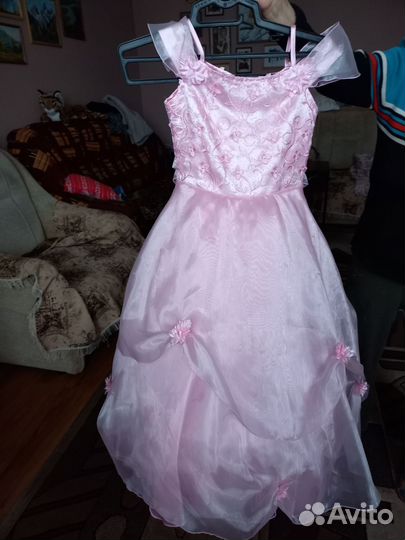 Вечернее платье на девочку 6-8лет