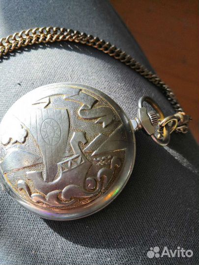 Часы Победа