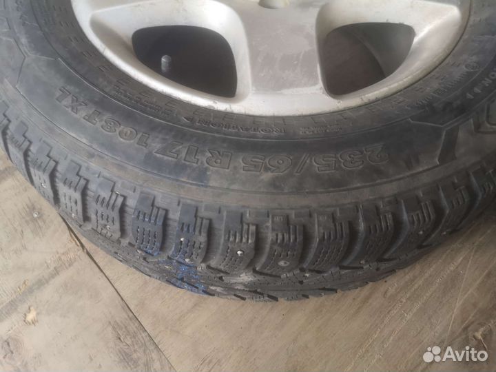 R17 Nokian Tyres Hakkapeliitta 1 235/65, PCD 5x120 DIA 70