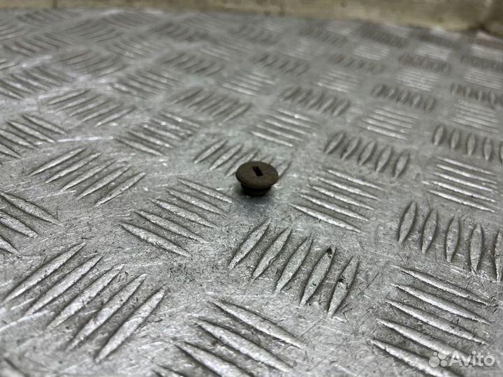 Заглушка задняя Toyota Camry V40 2azfe 2008