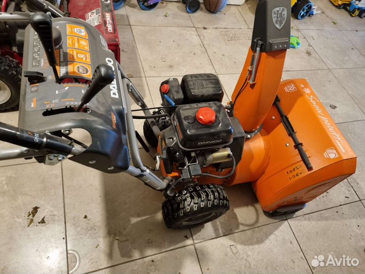 Снегоуборщик daewoo