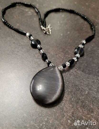 Колье из камней