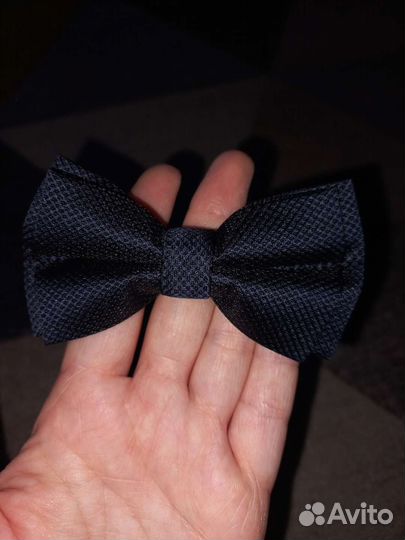 Бабочка и подтяжки