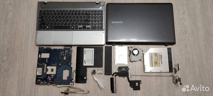 Ноутбук Samsung NP350V5C-T01 на разбор