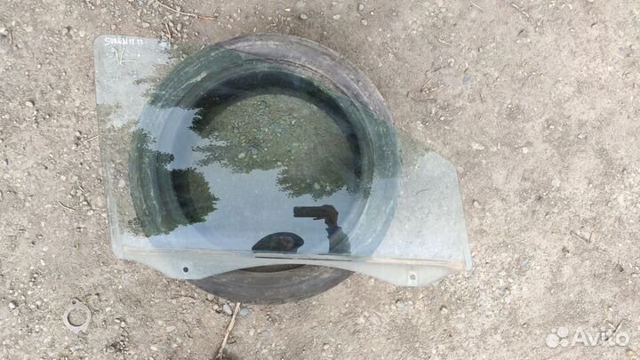 Переднее правое стекло KIA Sorento 1 BL