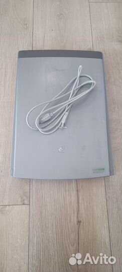 Рабочий сканер Canon Canoscan lide 35