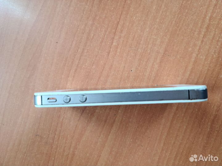 iPhone 4S, 8 ГБ