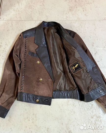 Куртка фирменая из натуральной замши