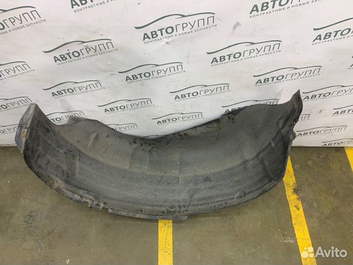 Подкрылок задний левый Land Rover Range Rover