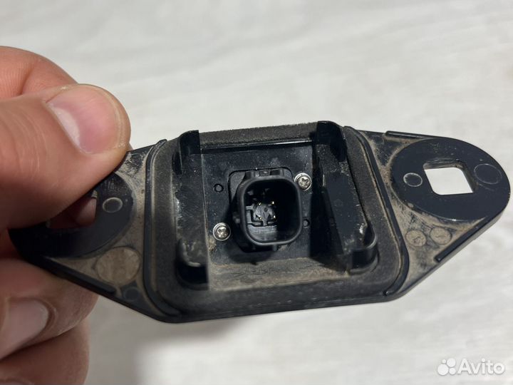 Land Cruiser 200 камера заднего вида