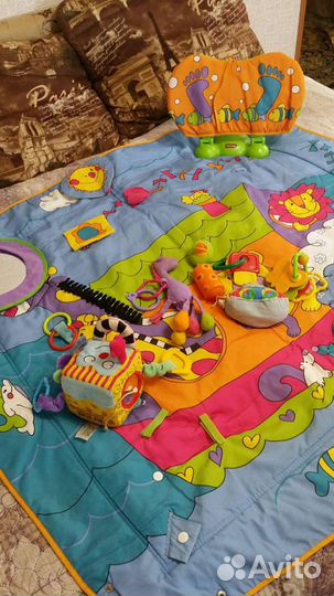 Развивающий коврик