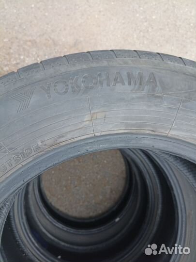 Yokohama BluEarth AE50 SUV 215/65 R17 99V