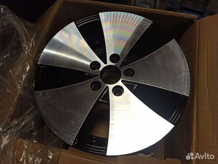 6.5x15 5x105 ET39 DIA 56.6 новые диски