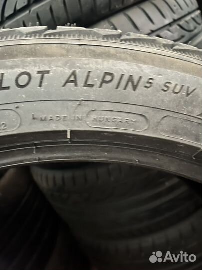 Michelin Pilot Alpin 5 SUV 285/40 R23