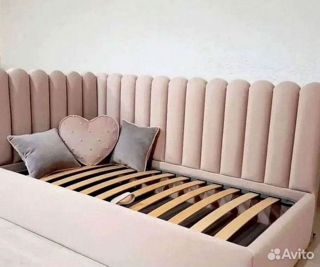 Кровать детская мягкая