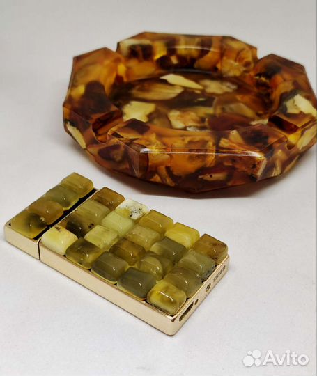 Зажигалка, инкрустированная натуральным янтарём