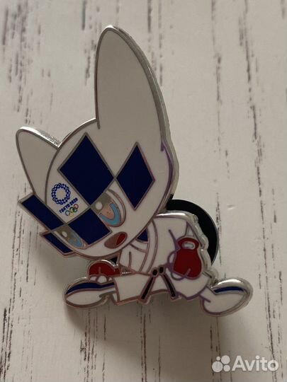 Значок Tokio 2020 олимпиада