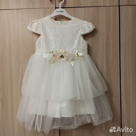 Нарядное платье для девочки 3-5 лет