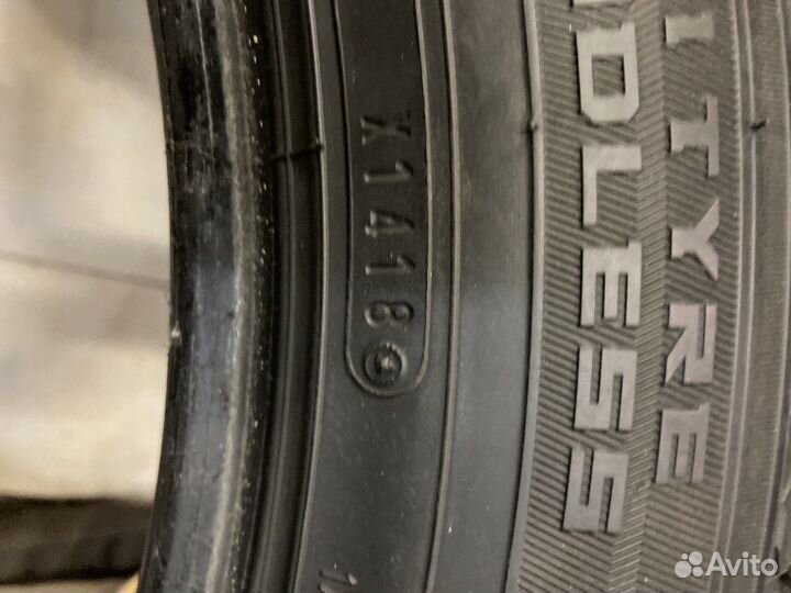 Dunlop Winter Maxx SJ8 235/55 R20 102R