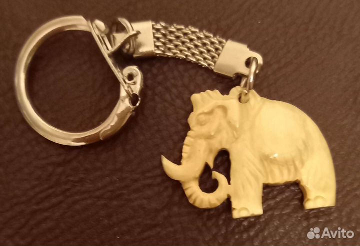 Брелок из кости мамонта