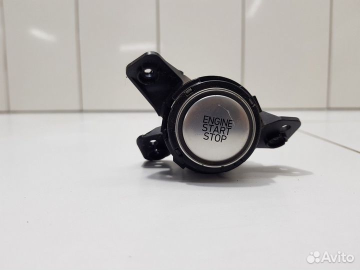 Кнопка запуска двигателя (Hyundai Santa Fe IV)