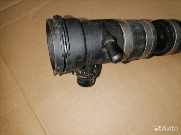 Фланец (тройник) системы охлаждения BMW 4 7619432