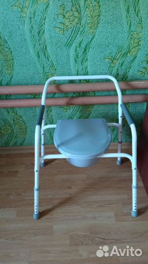Санитарный стул туалет