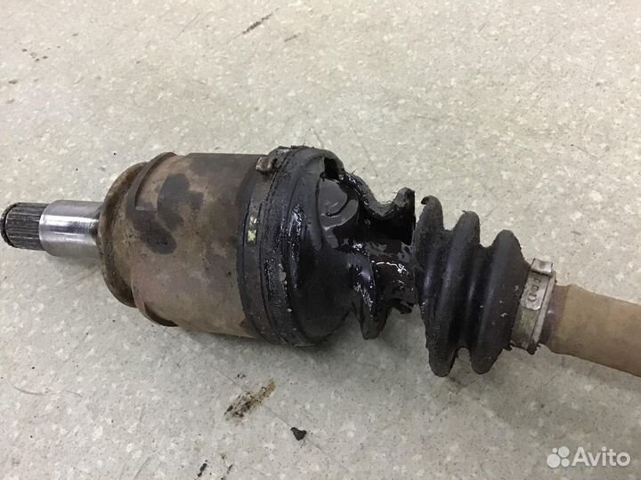 Полуось задняя правая Toyota Highlander II 2007-20