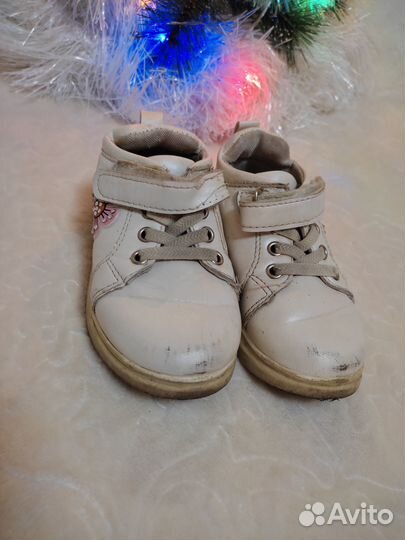 Полуботинки на девочку 24 размера