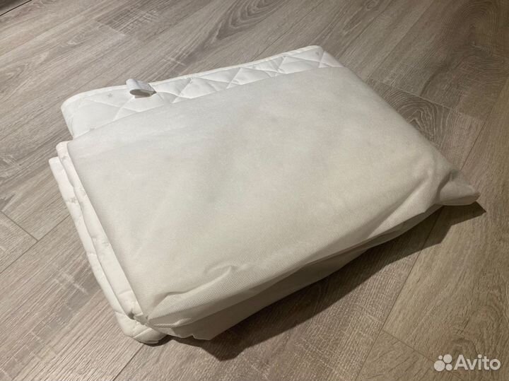 Мягкий бортик IKEA на детскую кроватку