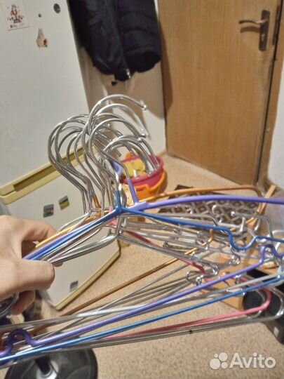 Вешалки плечики