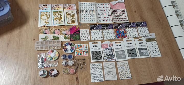 Слайдеры. Стразы. Декор для ногтей