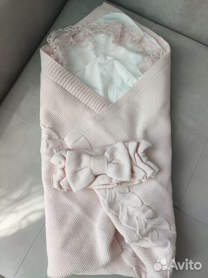 Продам комплект на выписку 6 в 1 весна-лето