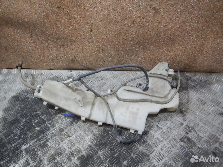 Бачок омывателя лобового стекла Ford Focus/Focus R