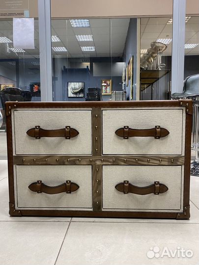 Прикроватный комод-тумба