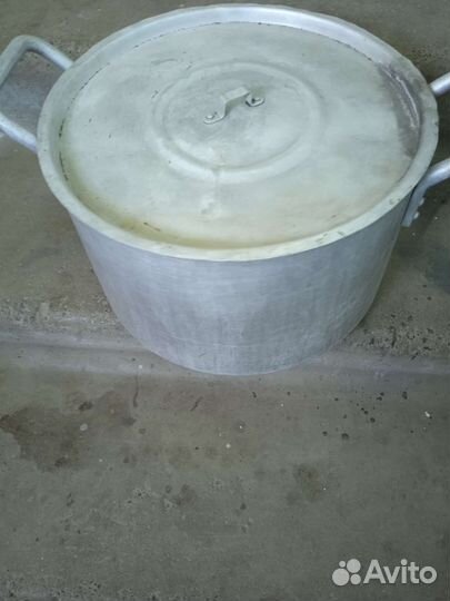 Кастрюля алюминиевая