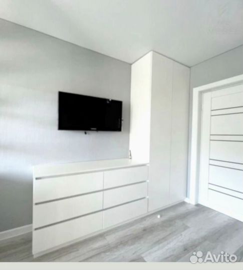 Распашные шкафы на заказ