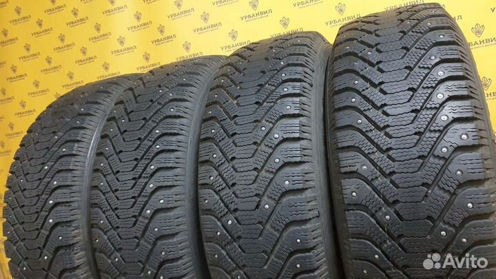 Goodyear UltraGrip 500 225/65 R17 102T