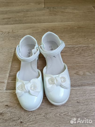 Туфли для девочки праздничные 31 размер