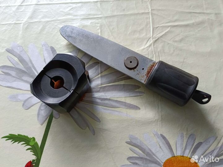 Блокиратор рулевого вала