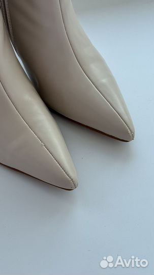 Сапоги на каблуке светлые