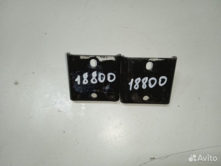 Hyundai Solaris I Петля сиденья заднего