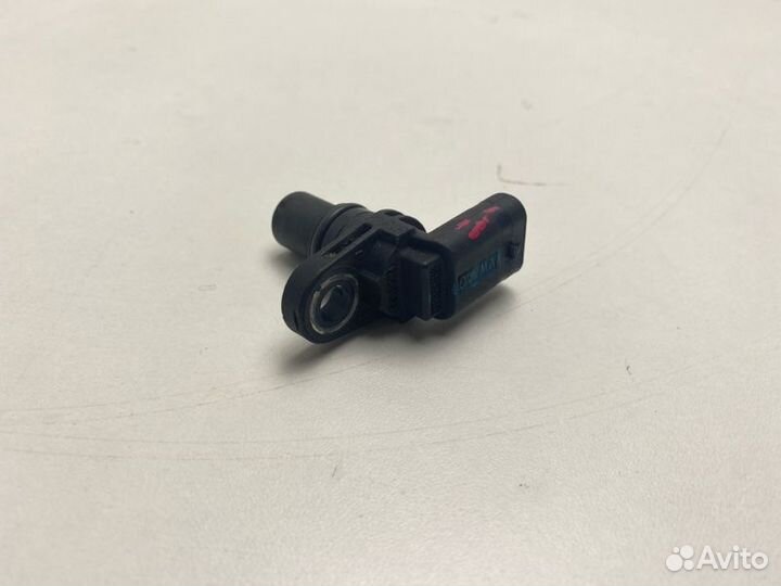 Датчик положения распредвала Audi A4 8K2 cabb 2008