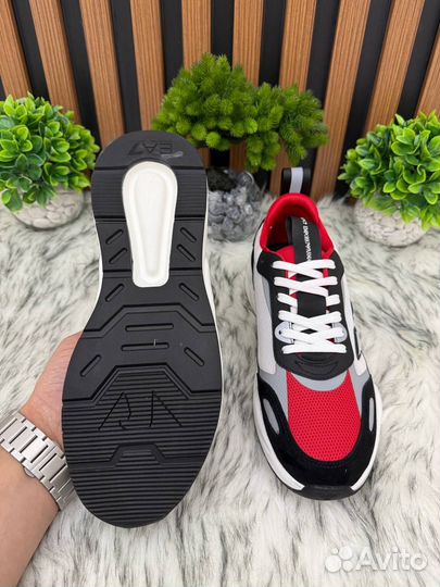 Кроссовки Armani