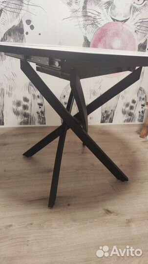 Продам стол